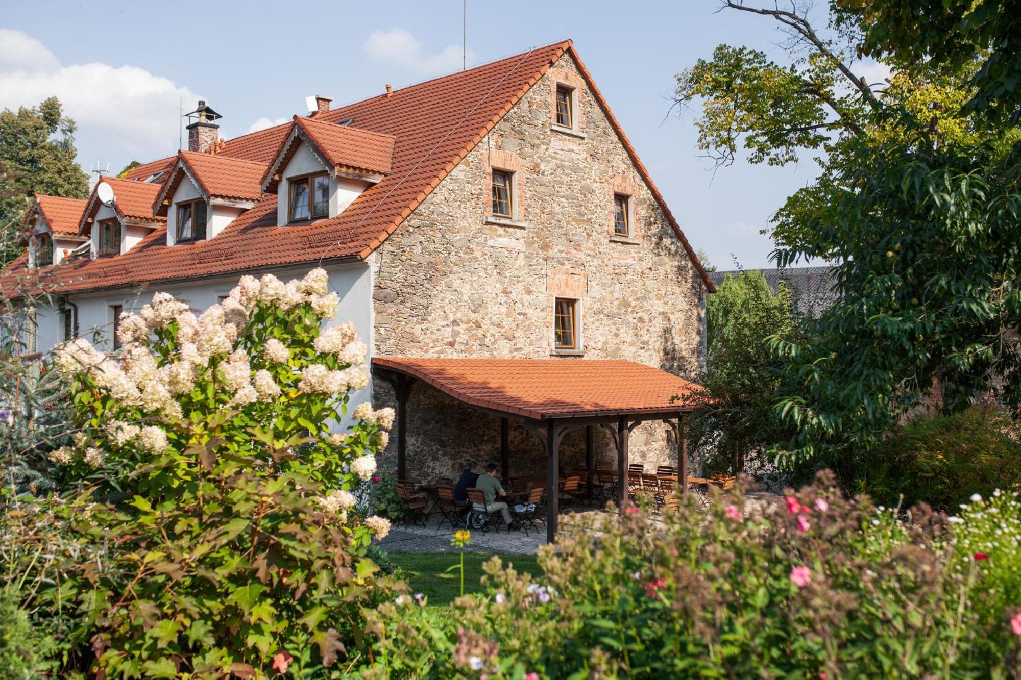 Villa Greta Swierzawa Exterior photo